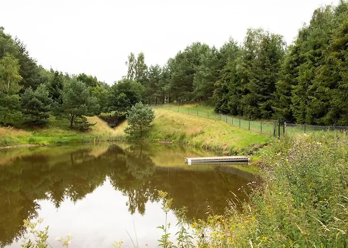 Zywiolowo - W Stylu Stodoly Z Placem Zabaw I Stawem - Ogien Дом отдыха Parchowo